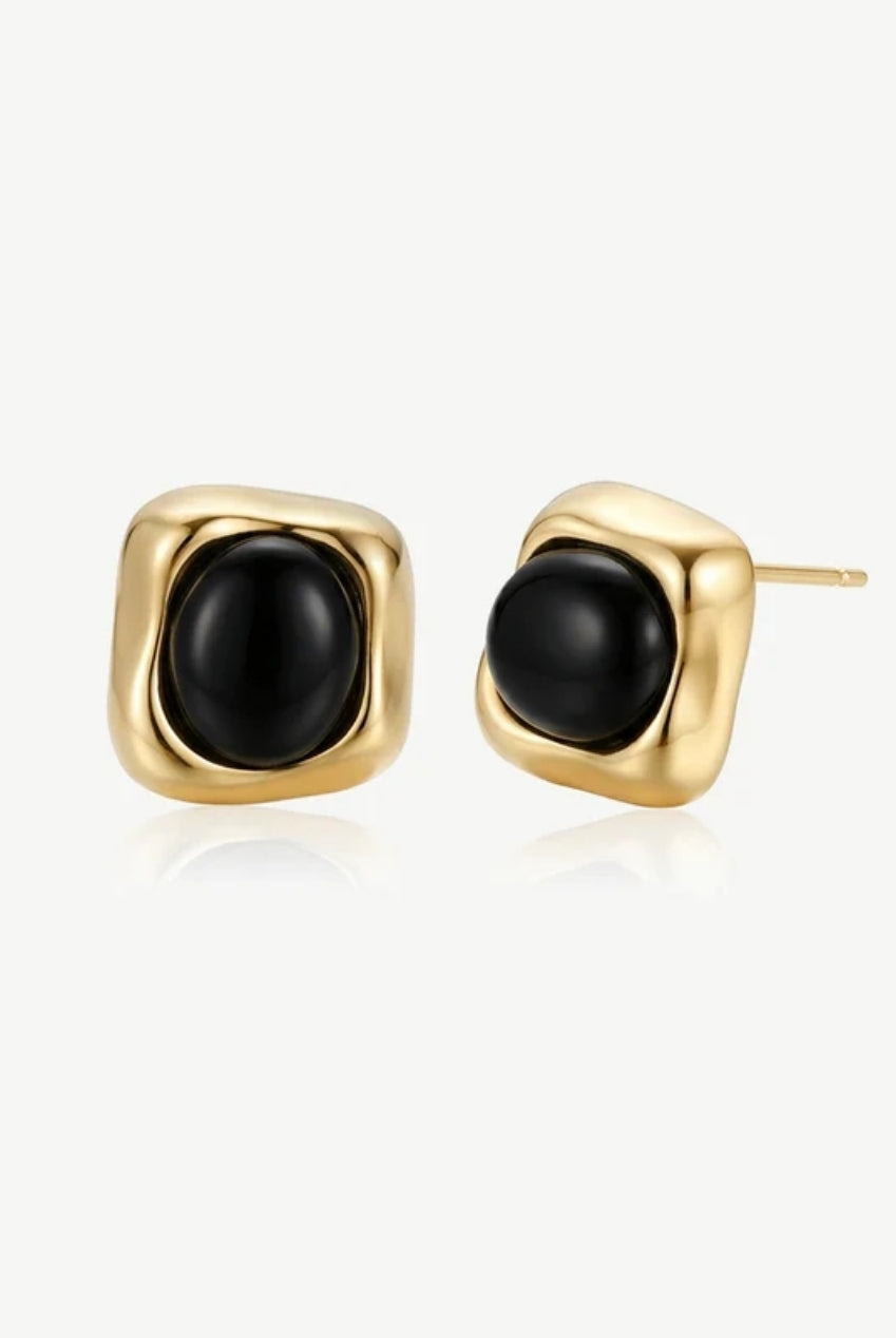 Black Agate Quartz Stud Earrings 655