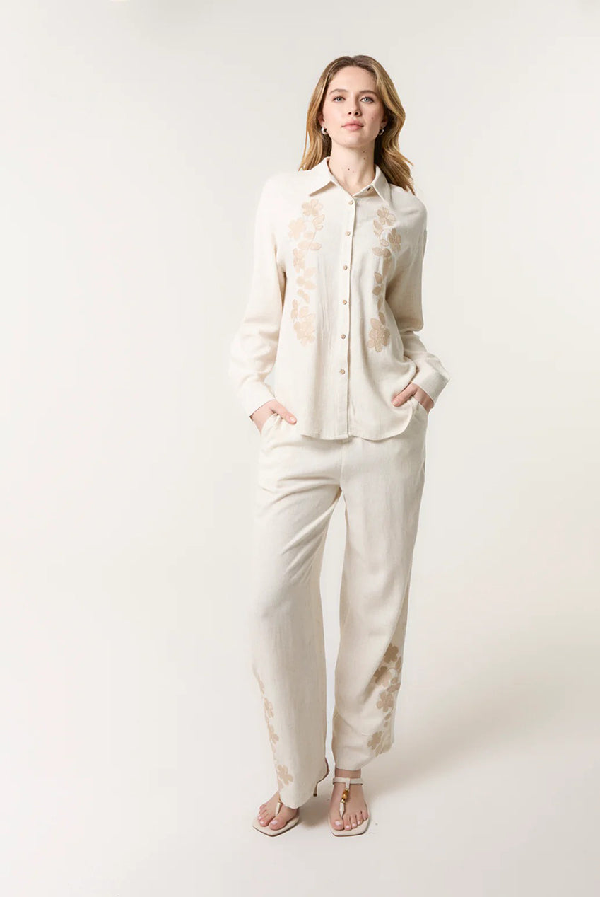 Linen Flower Embroidery Blouse CC2494BV241A