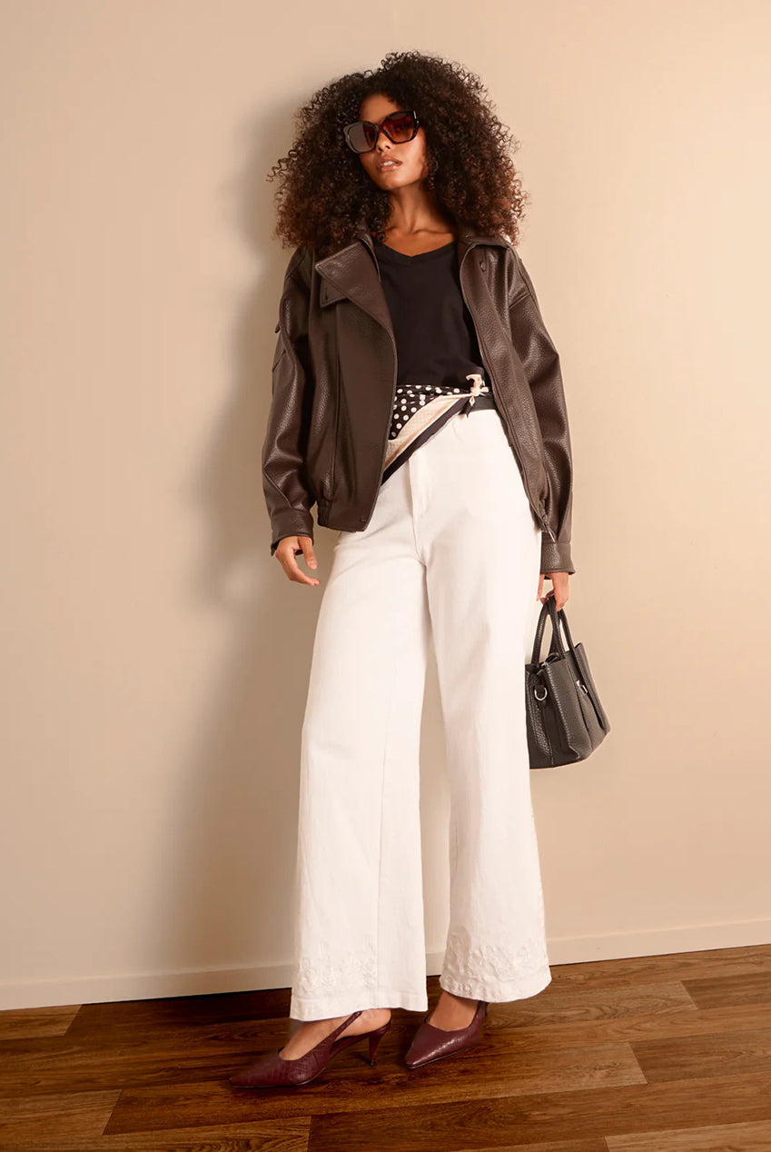 Floral Embroidered Detailed Flared Jeans CC2664BV006
