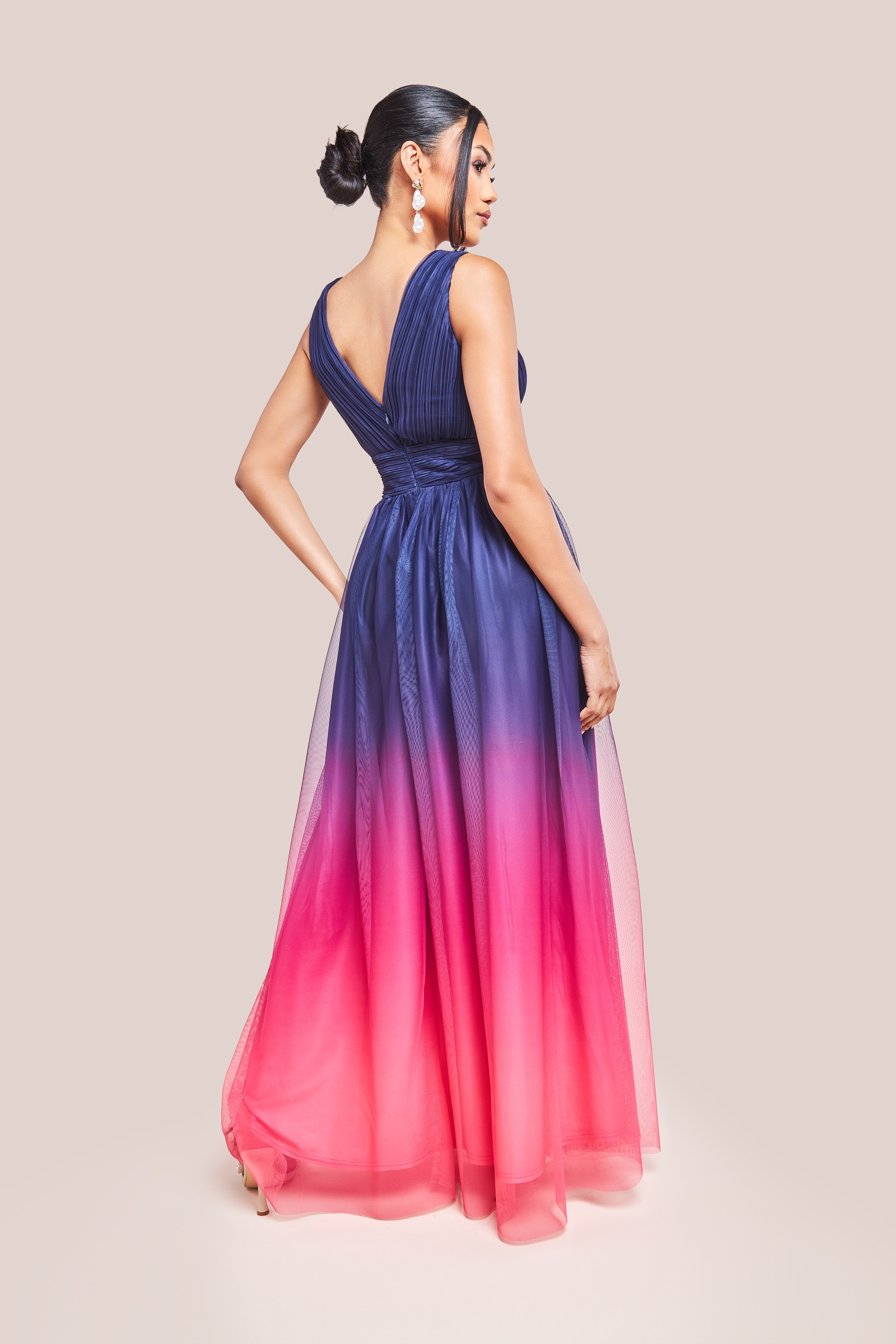 Sleeveless Ombre Pleated A-Line Maxi Dress - Pink Ombre DR4083