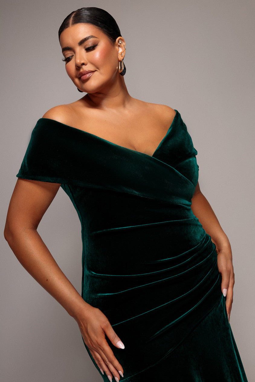 Plain Velvet Off Shoulder Pleated Maxi Dress - Emerald Green DR5187PLUS