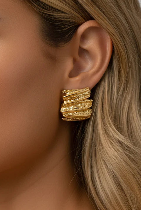 Rectangular Textured Stud Earrings by MUCHV