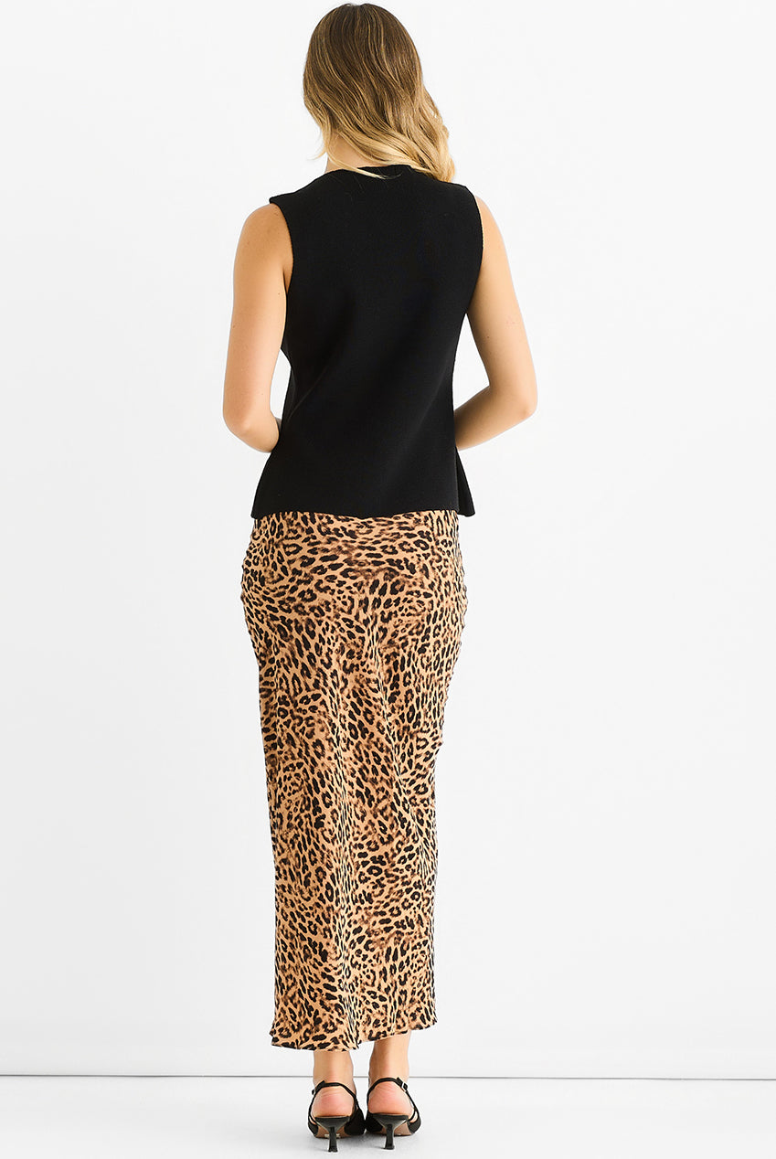 Black Button Front Compact Knit Waistcoat GL1784