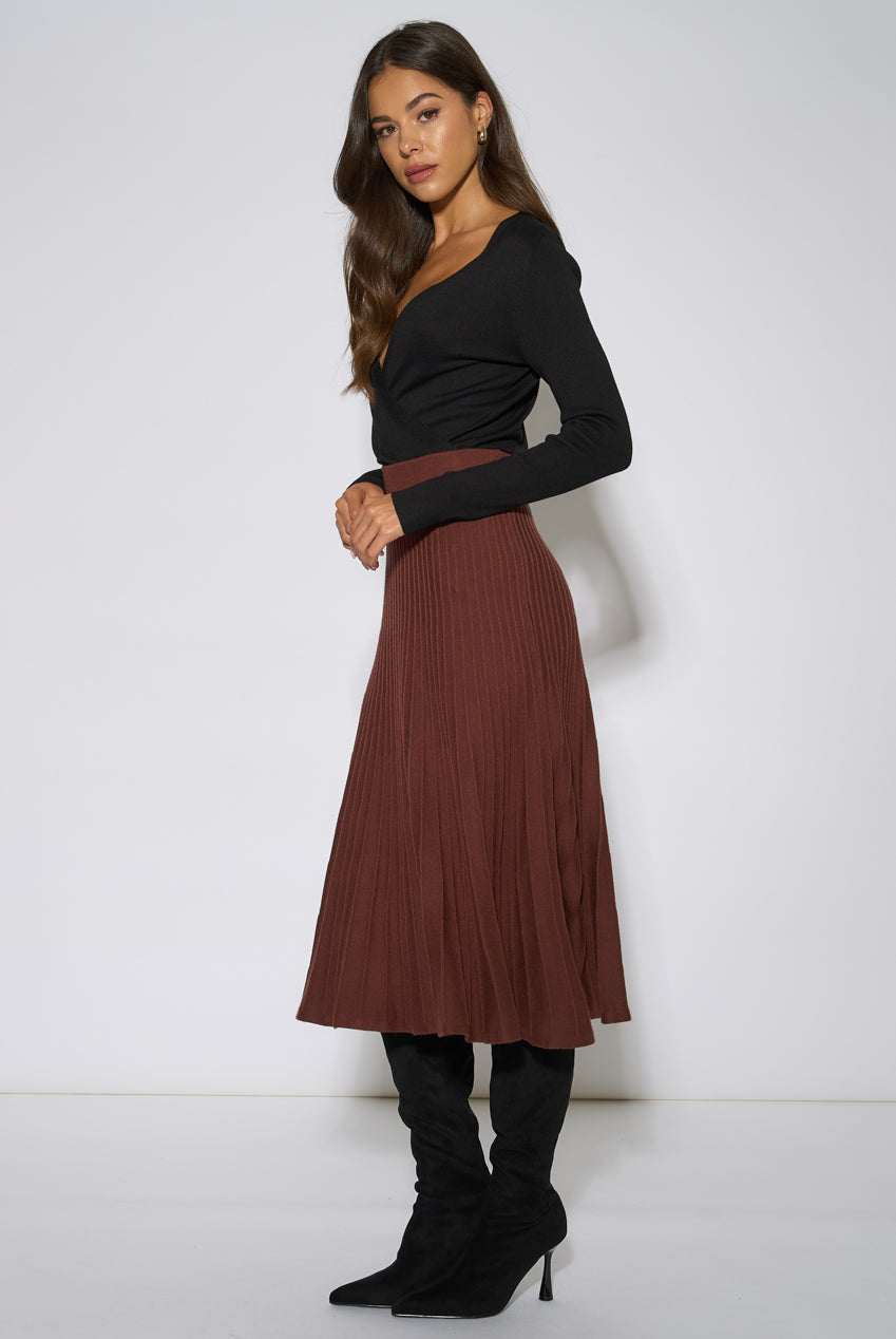 Brown Pleat Detail Knitted Flared Midi Skirt GL2283
