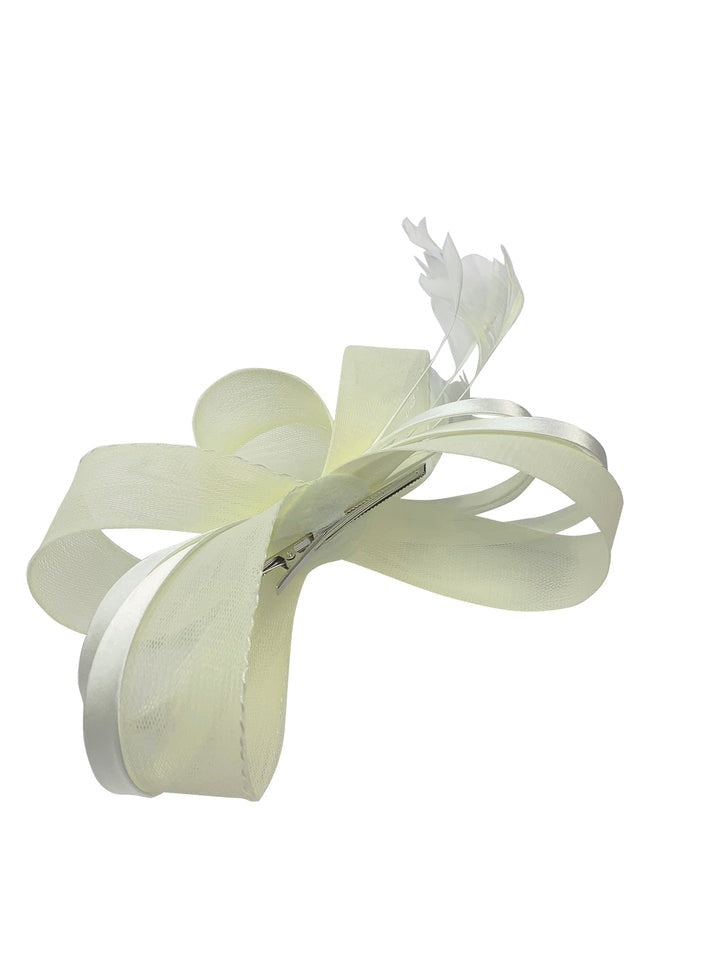 Bow Shaped Fascinator With Satin Loops & Feathers In Cream HA300830