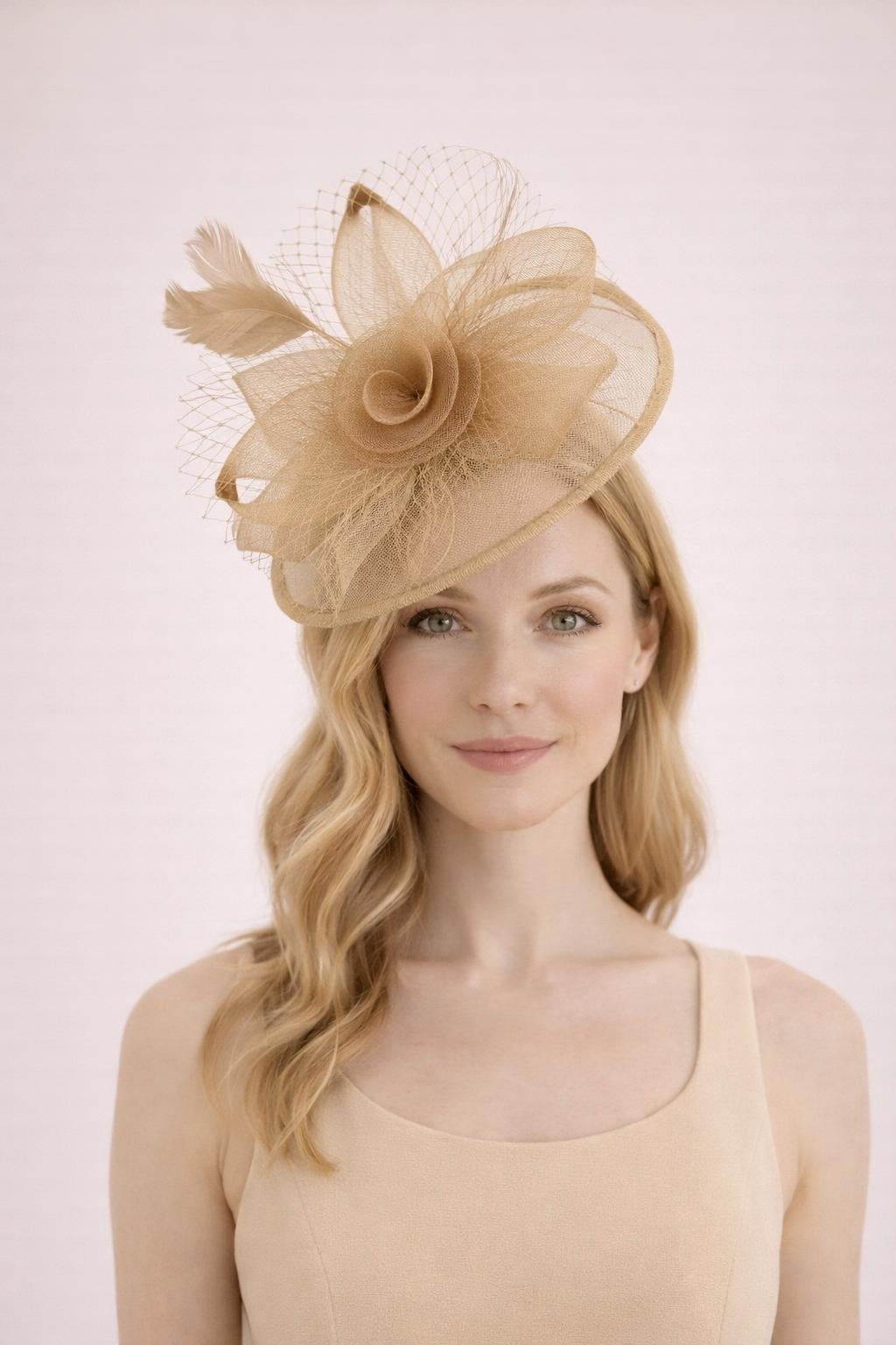 Floral Bow Mesh Detailing Fascinator In Beige HA302128