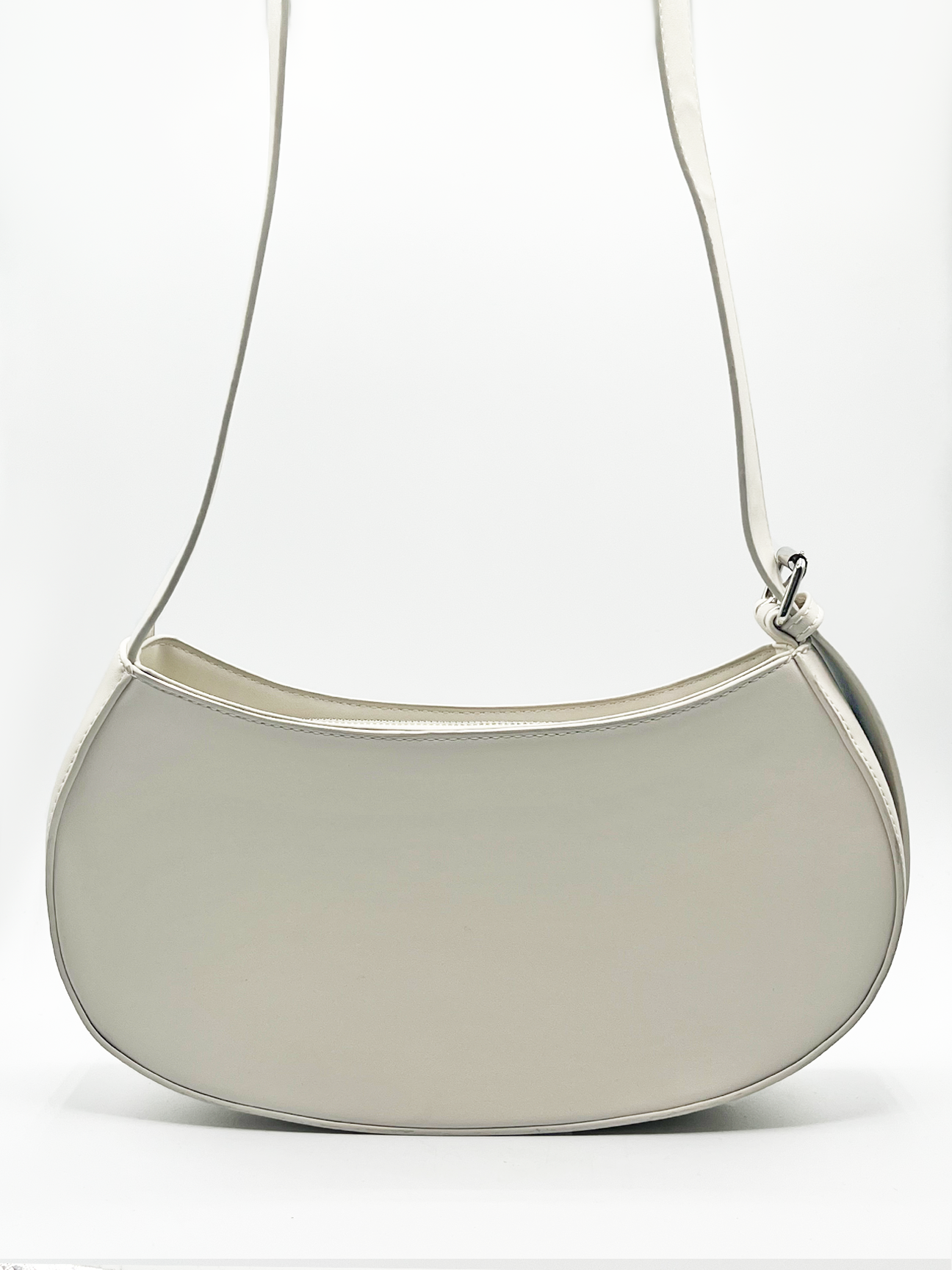 Saddle Bag In Off White HB302030
