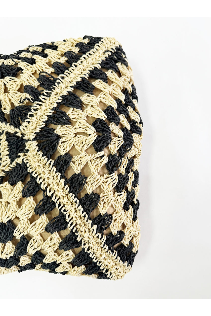 Black Woven Straw Shoulder Bag HB327102