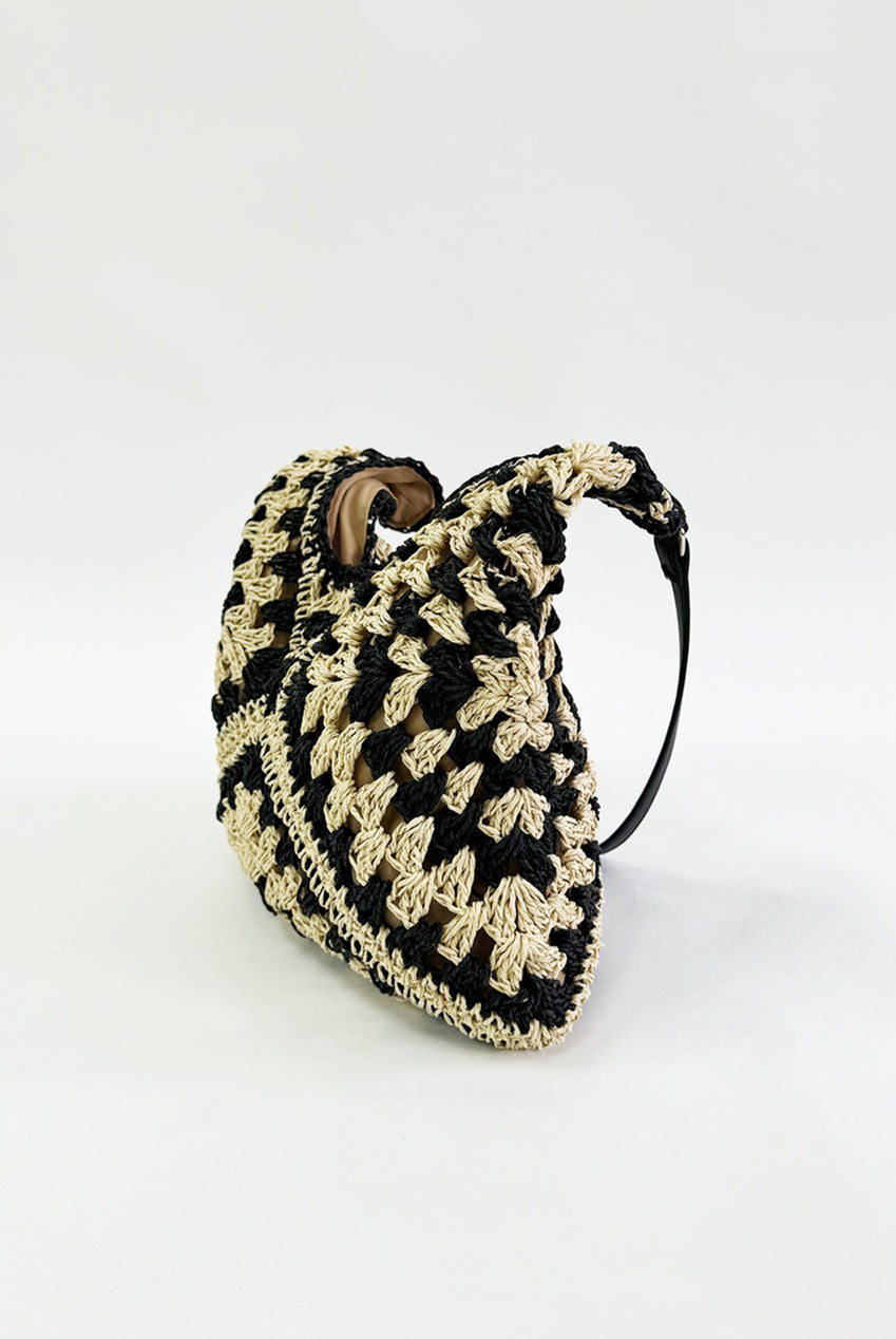 Black Woven Straw Shoulder Bag HB327102