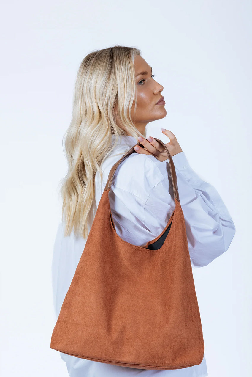 Suede Hobo Shoulder Bag In Tan HB350006
