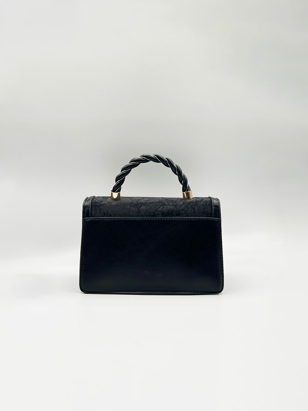 Butterfly Embellished Stachel In Black HB360202