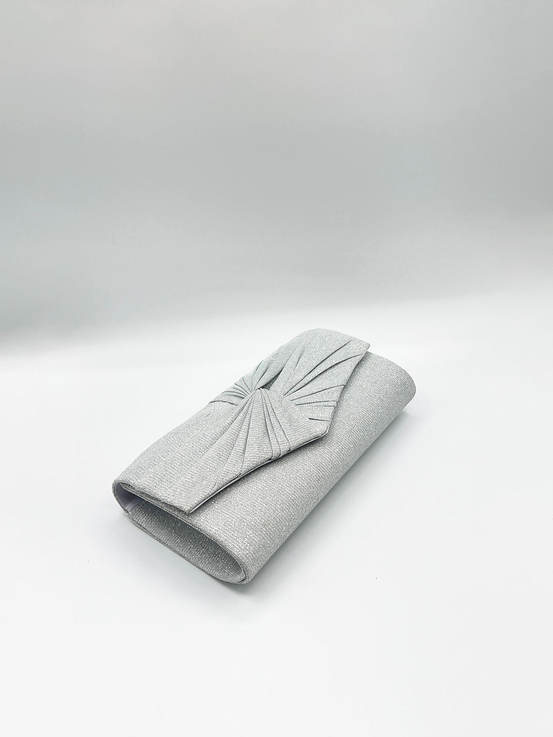 Ruched Bow Clutch Bag In Silver HB361421