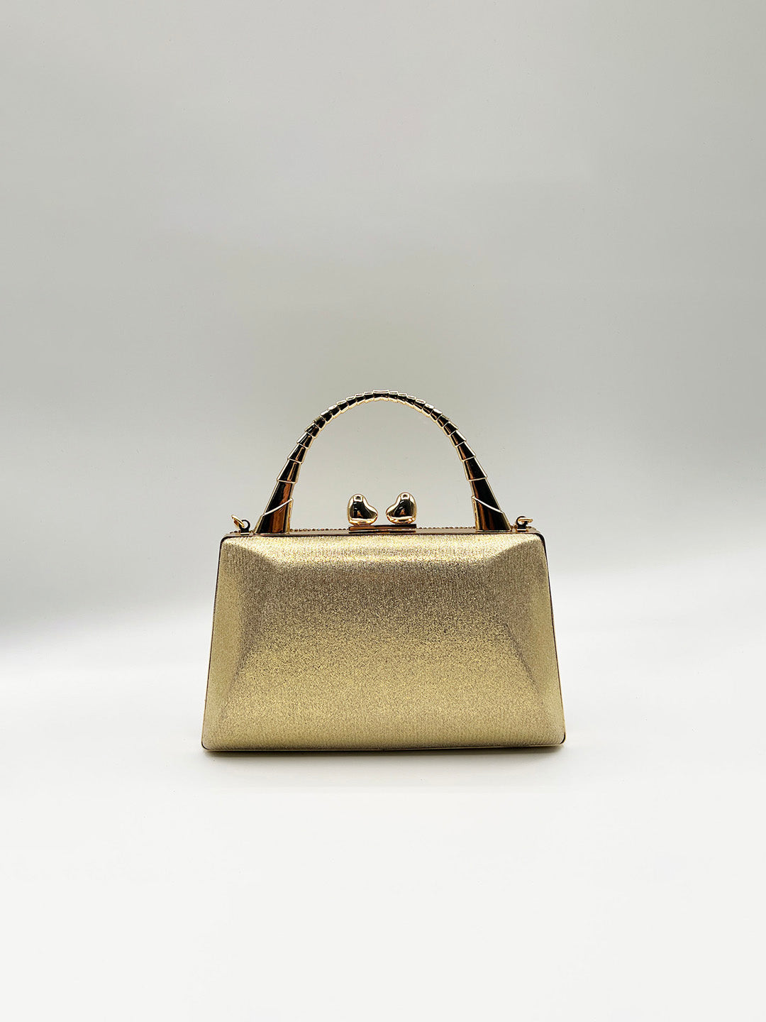 Heart Pearl Clutch Bag In Gold HB362624