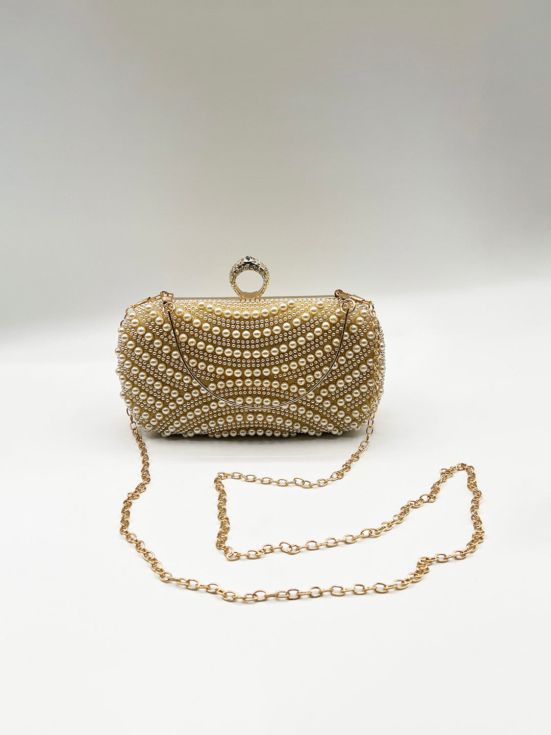 Oval Pearl Clutch Bag In Gold HB362724
