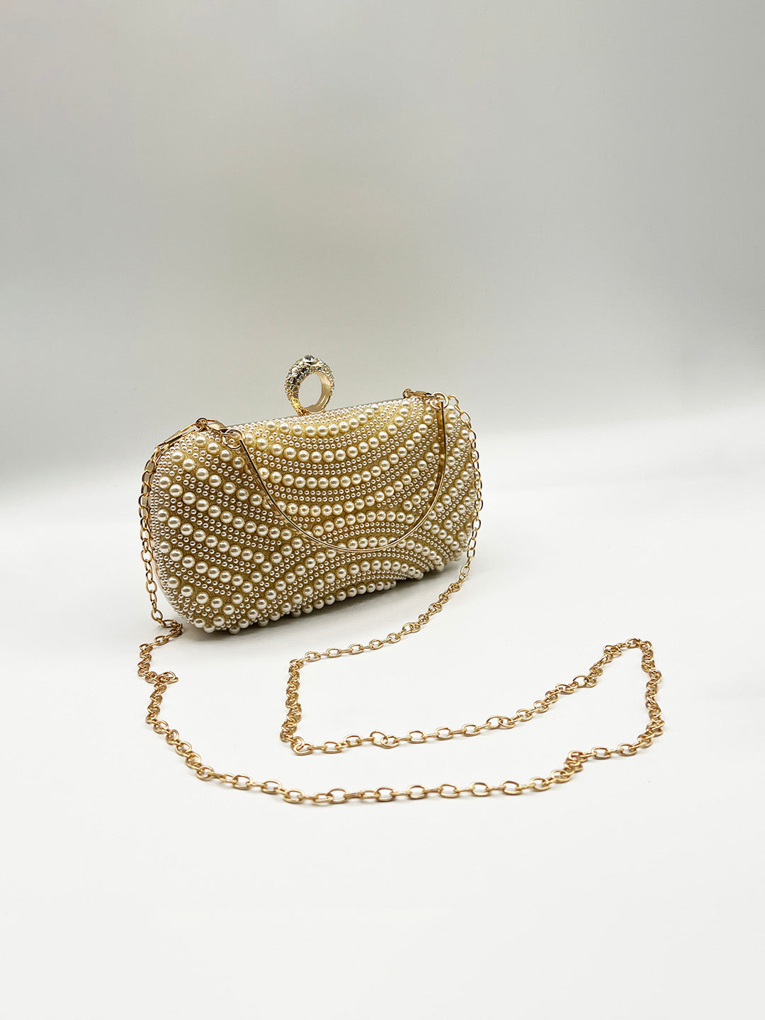 Oval Pearl Clutch Bag In Gold HB362724
