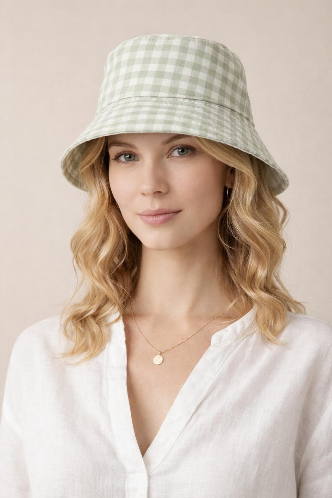 Rylee Gingham Bucket Hat In Green & White HW300230
