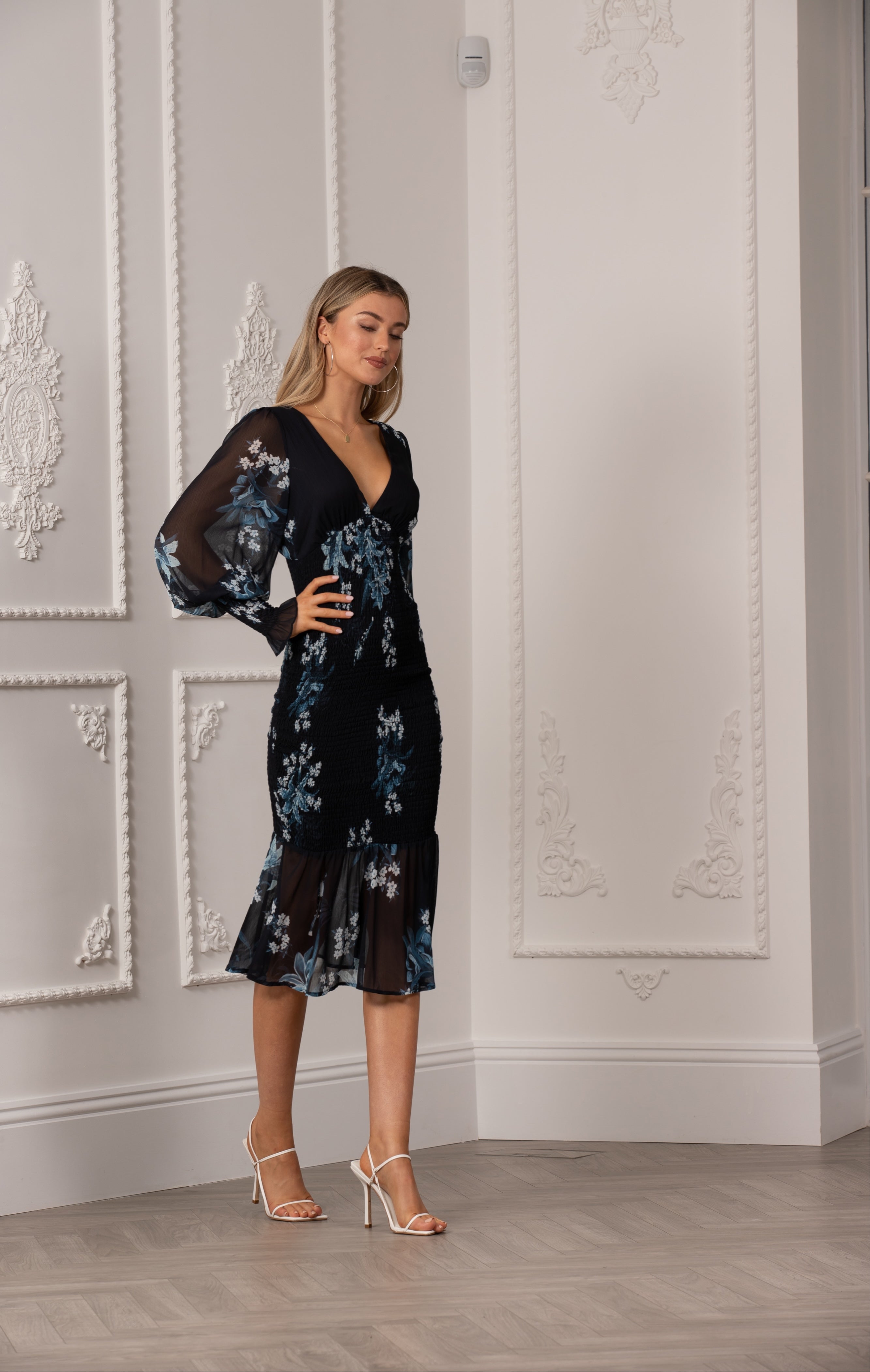 Floral Print Bodycon Style Long Sleeve Dress UTAW21012