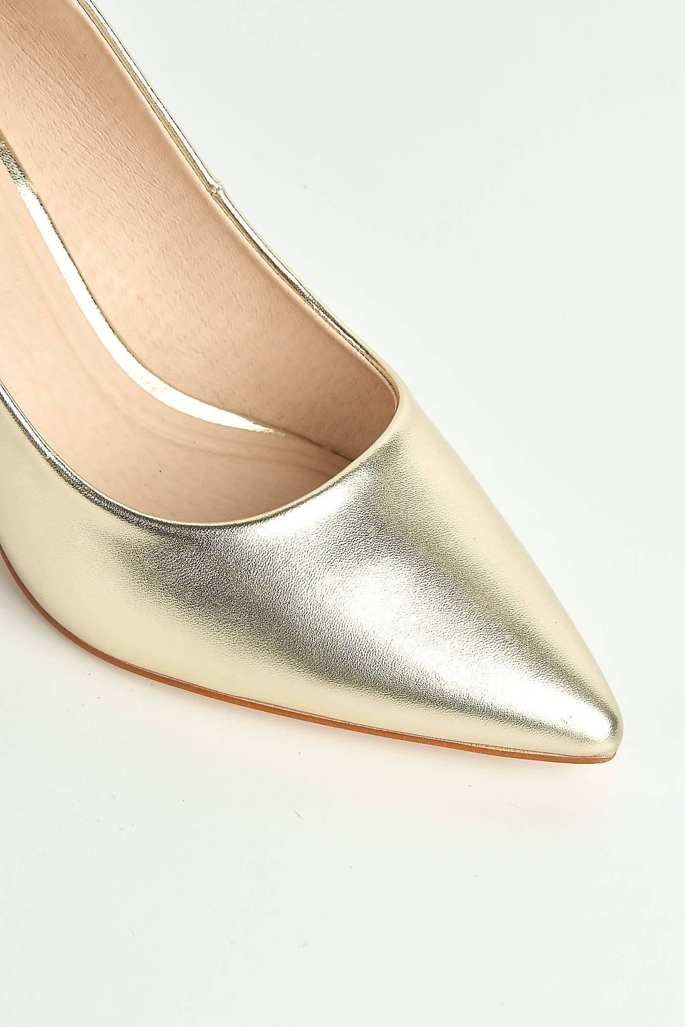 Ingrid Pointed Toe Court Heels In Gold 1626-10-GOL