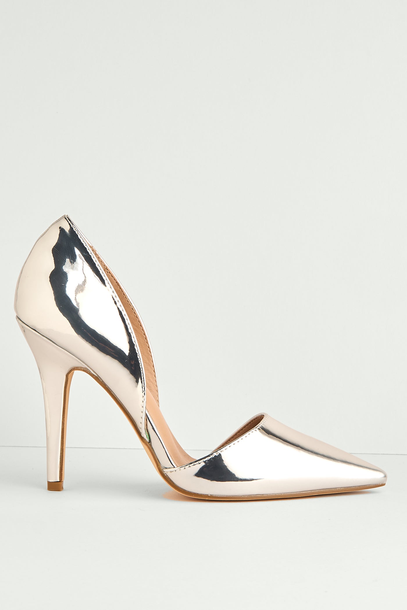 Milaya Cut-out Side Pointed Toe Court Shoes In Silver Metallic C-356-SVRMET
