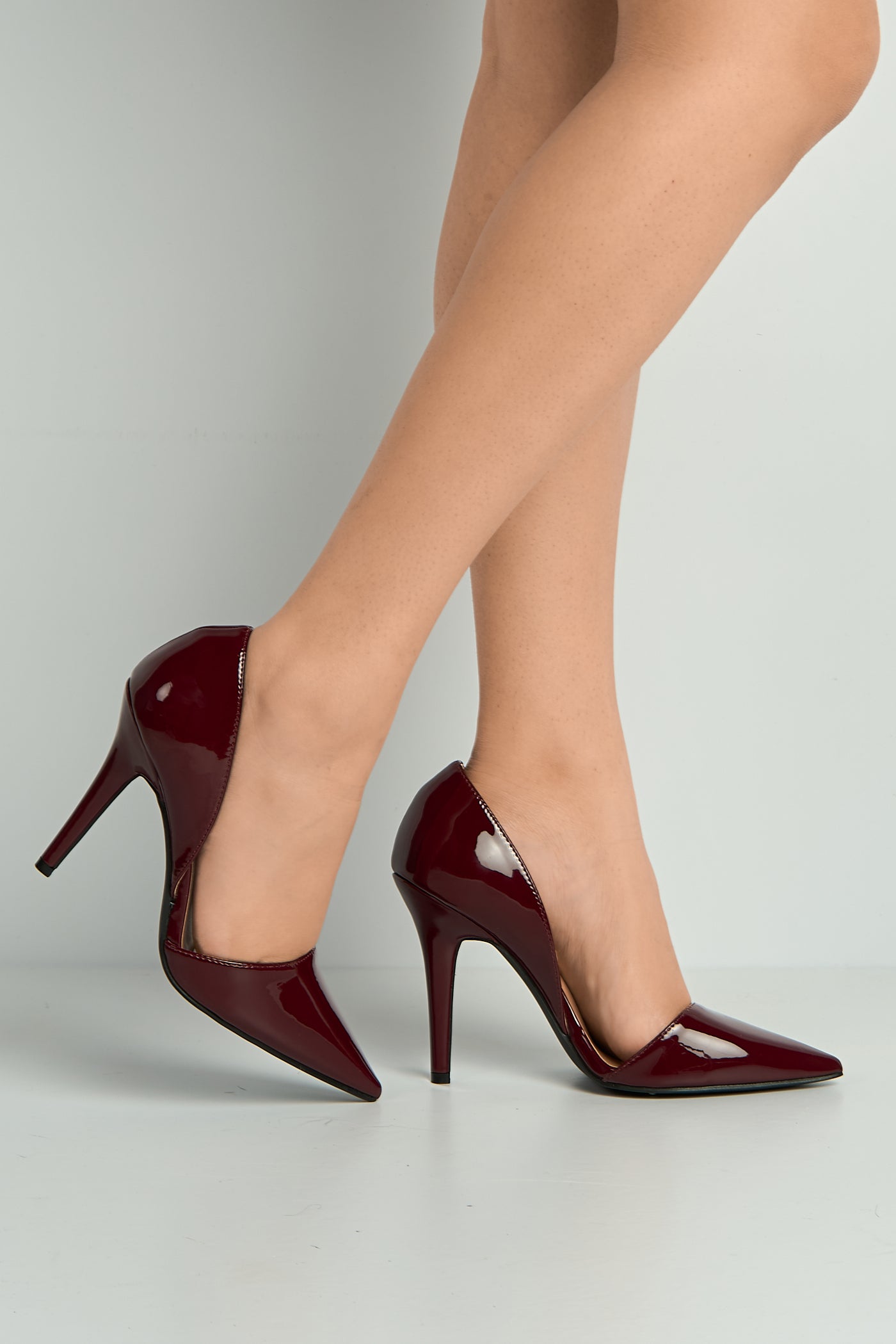 Milaya Cut-out Side Pointed Toe Court Shoes In Wine C-356-WIN