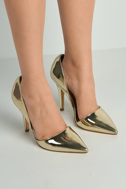 Milaya Cut-out Side Pointed Toe Court Shoes In Gold Metallic by Miss Diva