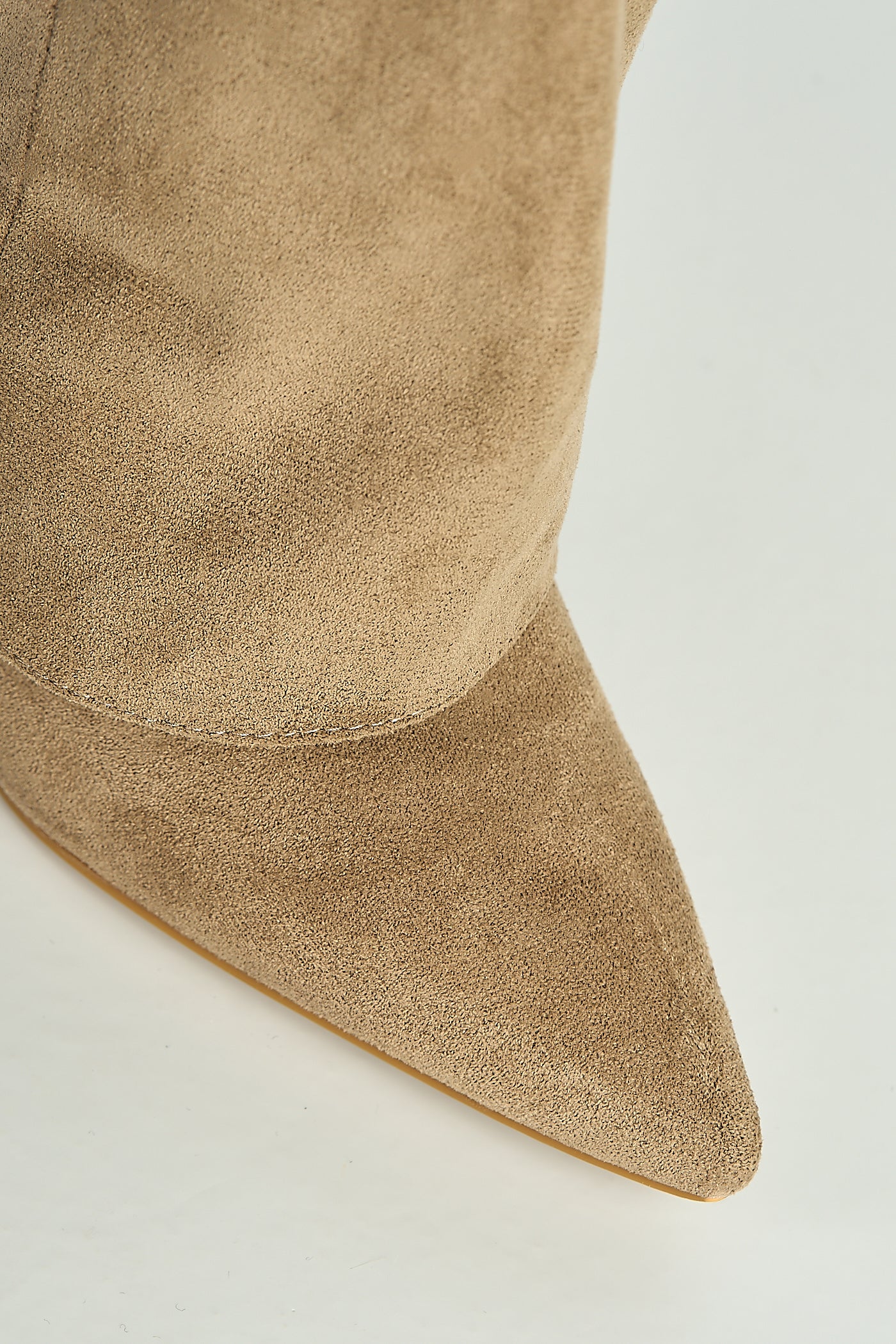 Ayma Knee High Block Heel Gold Trim Buckle Collar Boot In Taupe Suede RANGER11-TAUSU