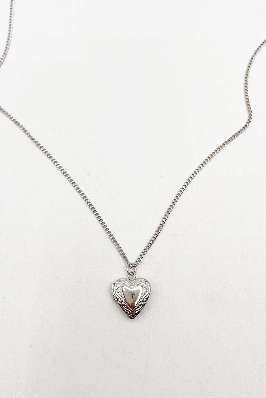 Small Heart Locket Necklace In Silver - Gift Boxed JE310721