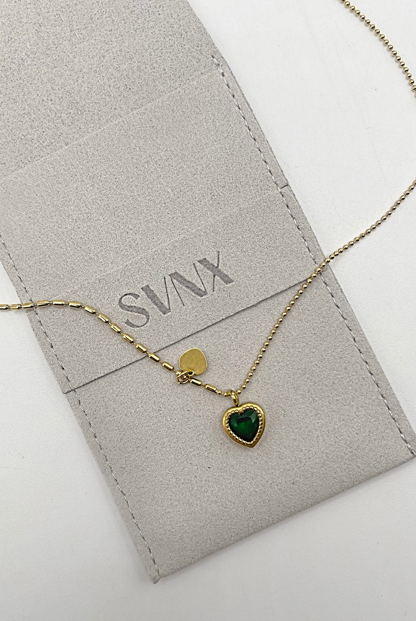 Emerald Green Heart Necklace In Gold JE400324