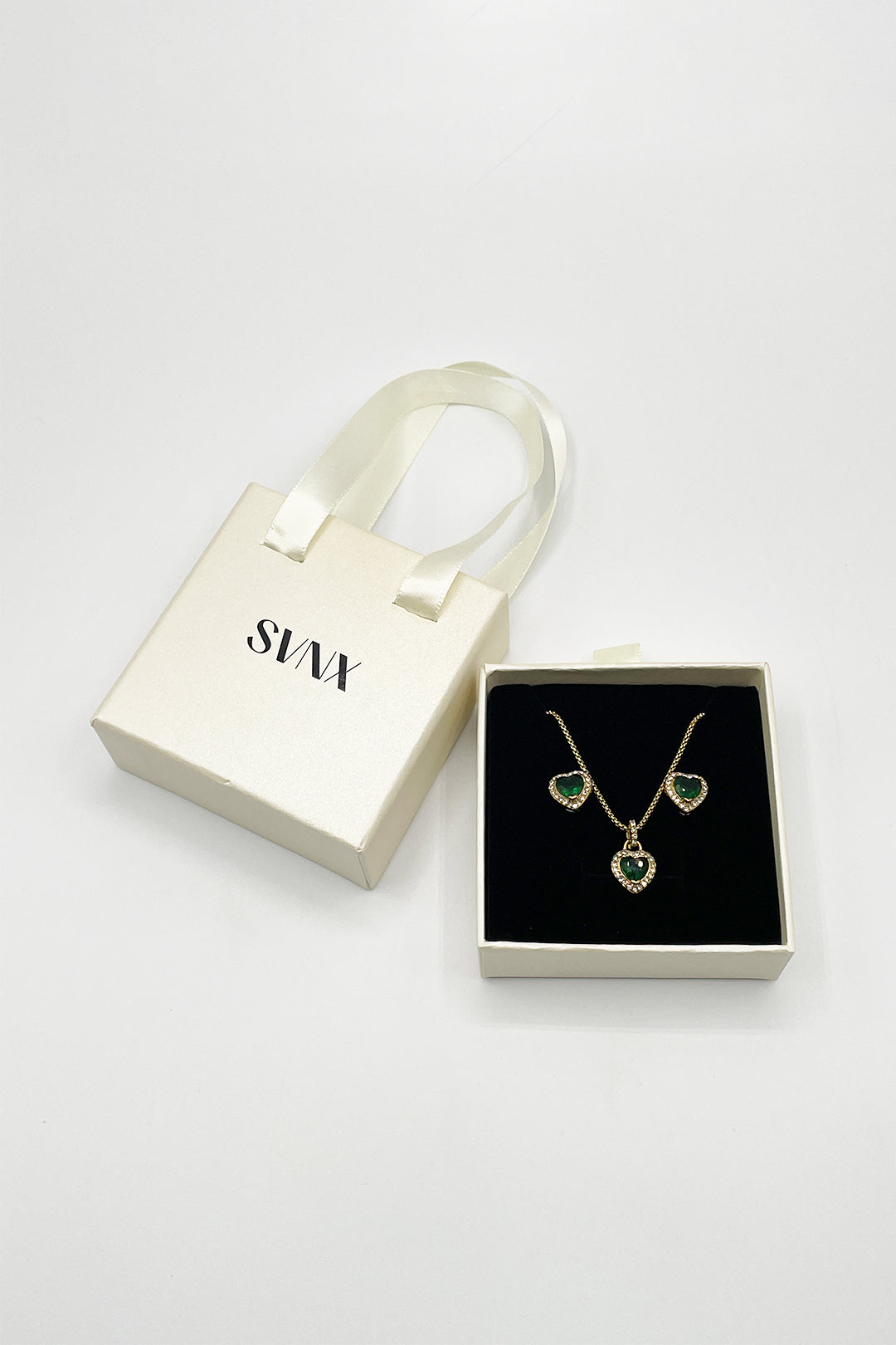 Emerald Green Diamante Heart Necklace & Earrings Set In Gold - Gift Boxed JE400424