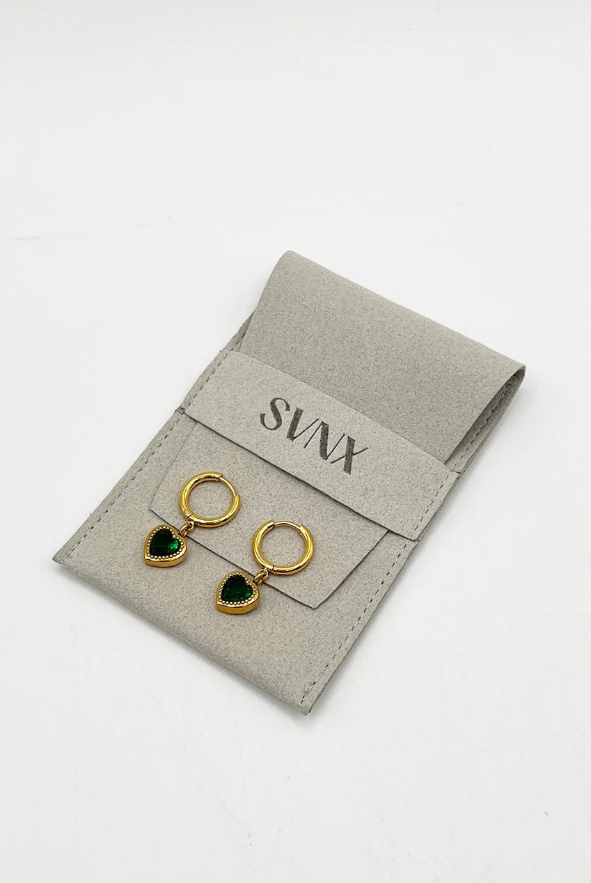 Emerald Green Heart Hoop Earrings In Gold JE400524