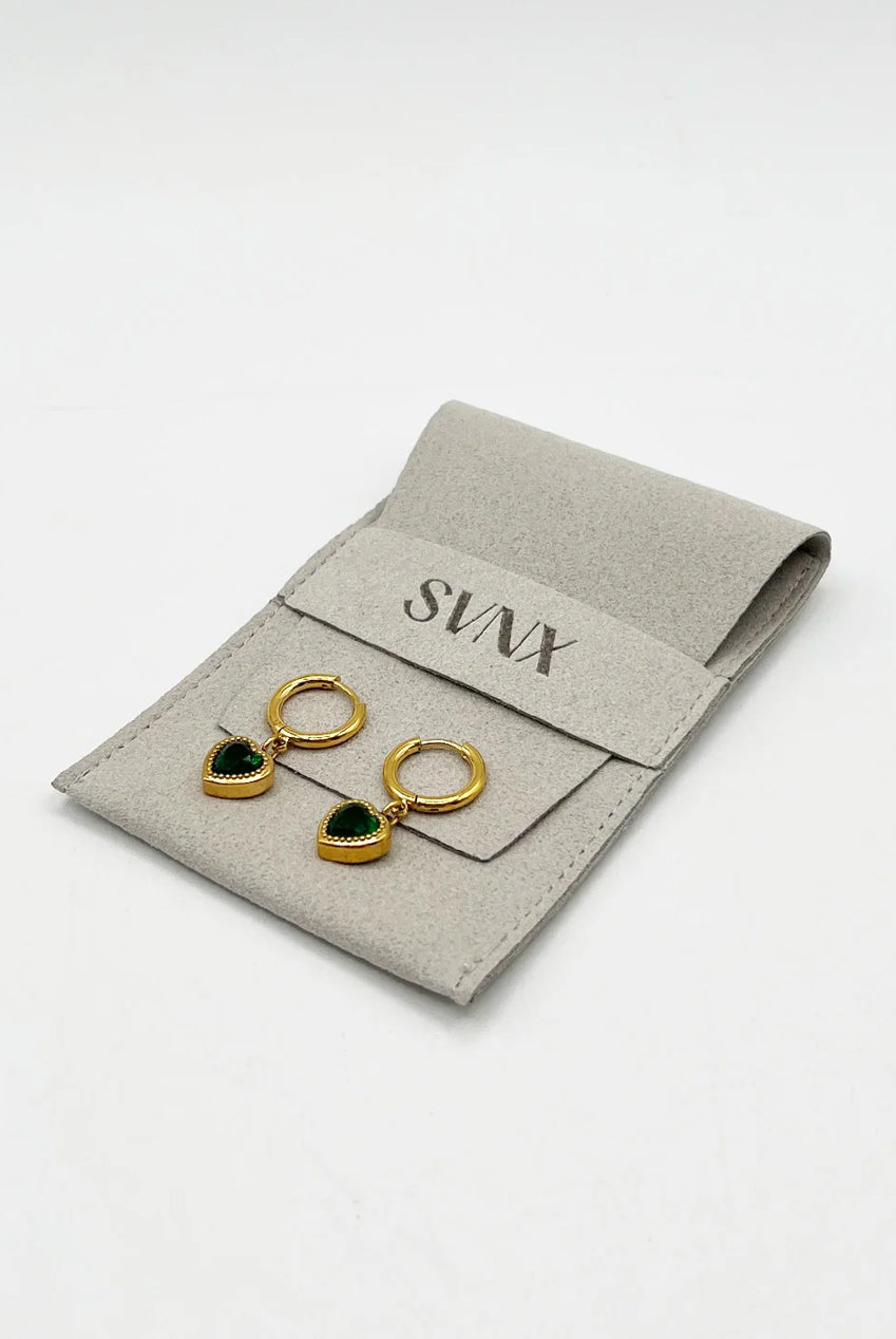 Emerald Green Heart Hoop Earrings In Gold JE400524