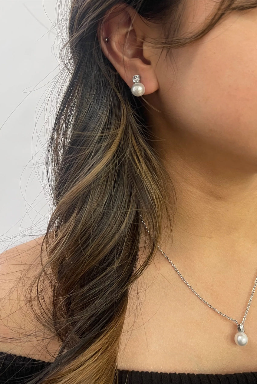 Pearl Diamante Earrings & Necklace Set In Silver JE401321