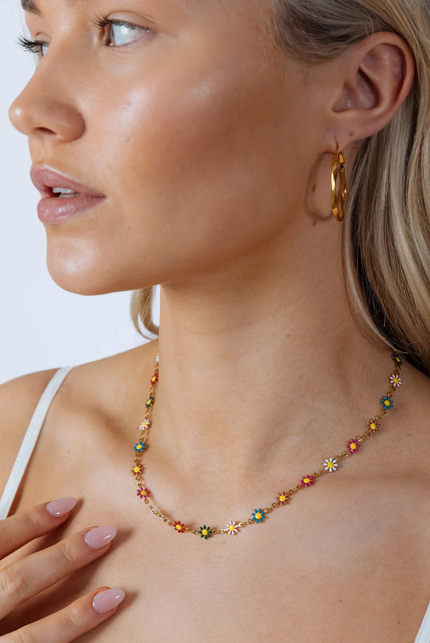 Daisy Chain Necklace In Multi Gold JE401501