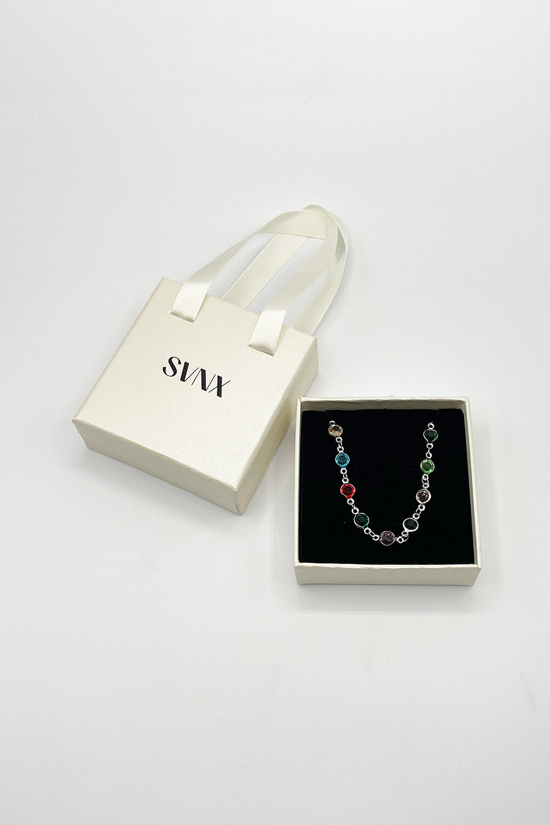 Round Crystal Necklace In Multi - Gift Boxed JE404921