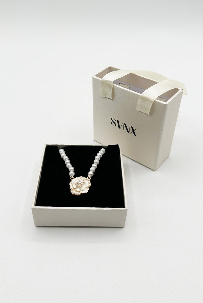 French Camellia Pearl Necklace - Gift Boxed JE406907