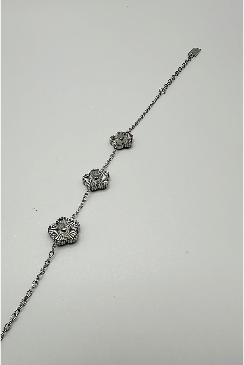 Floral Bracelet In Silver JE410621