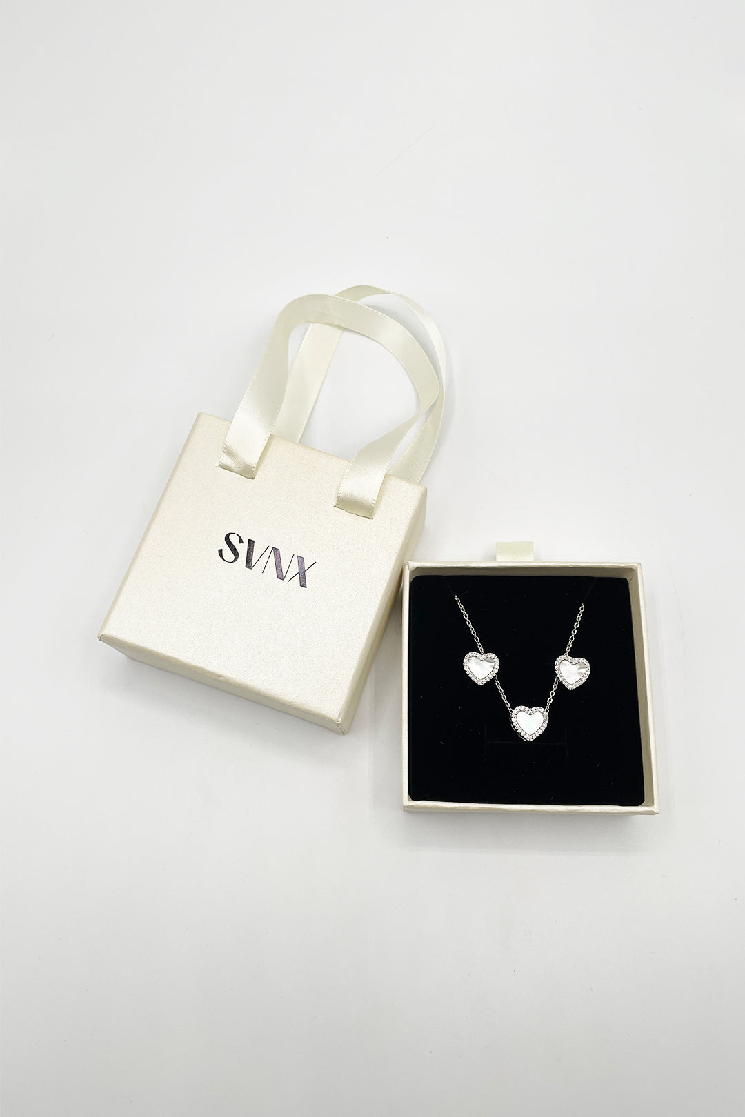 Diamante & Seashell Heart Necklace & Earrings Set In Silver - Gift Boxed JE411121