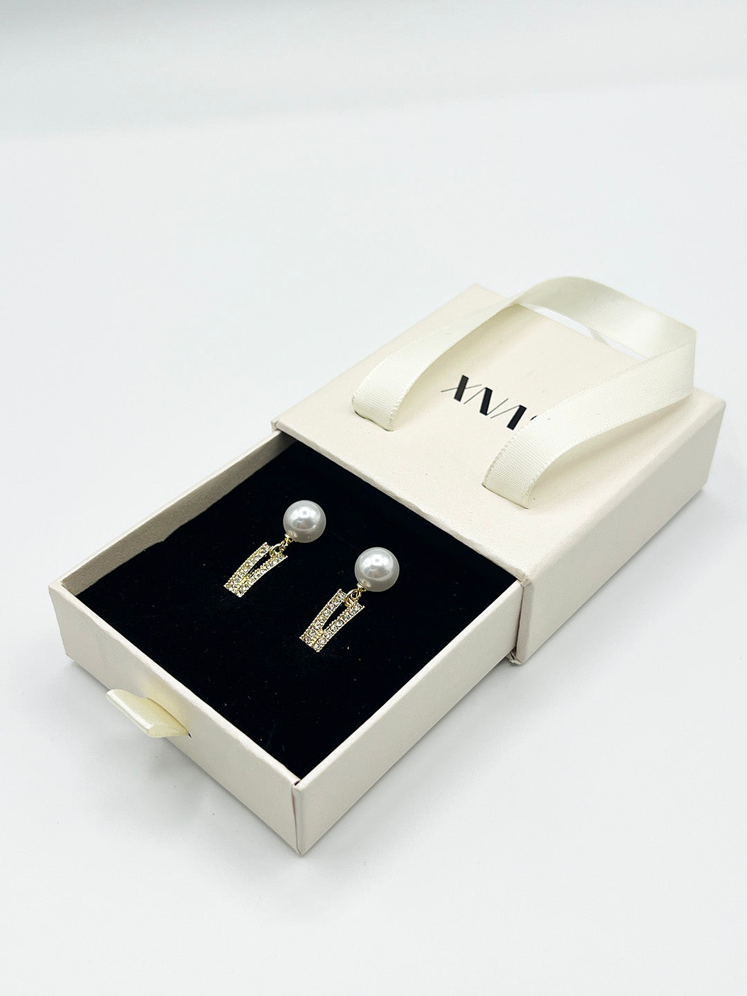 Pearl Drop Earrings - Gift Boxed JE411324