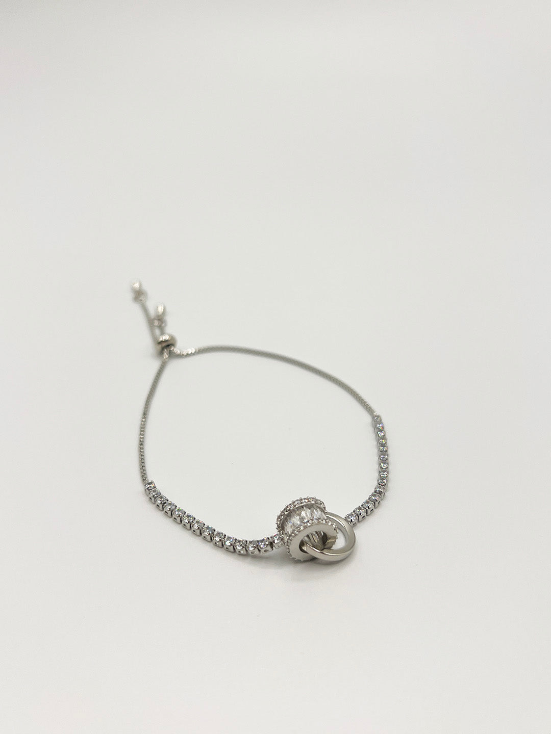 Double Ring Diamante Bracelet In Silver - Gift Boxed JE412121