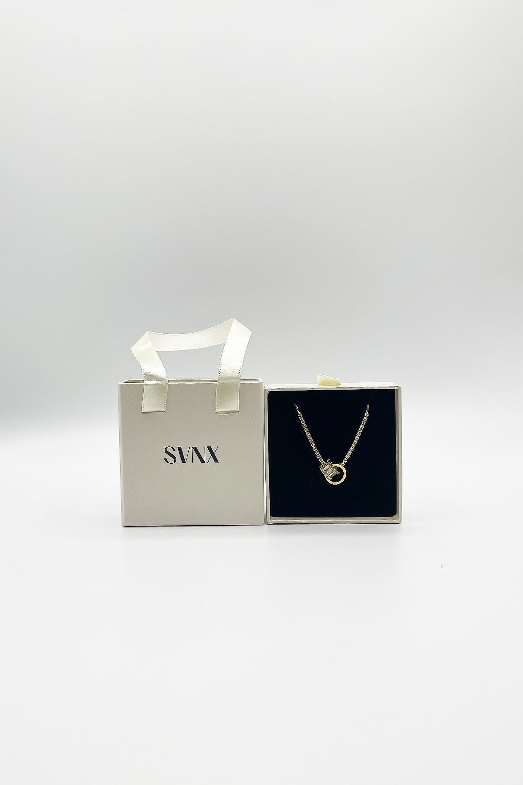 Double Ring Diamante Bracelet In Gold - Gift Boxed JE412124