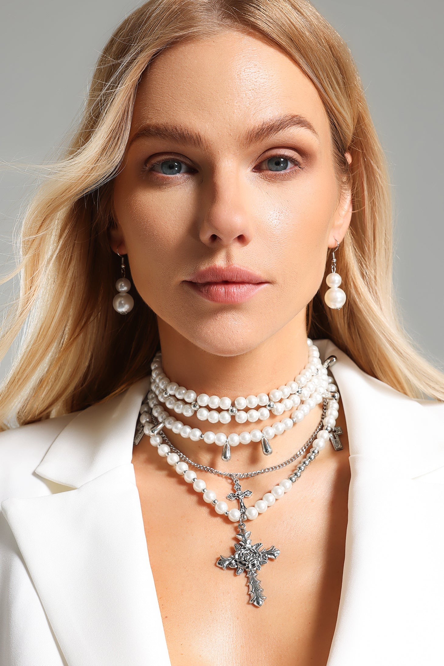 Julia Triple Pearls Cross Necklace A240500459