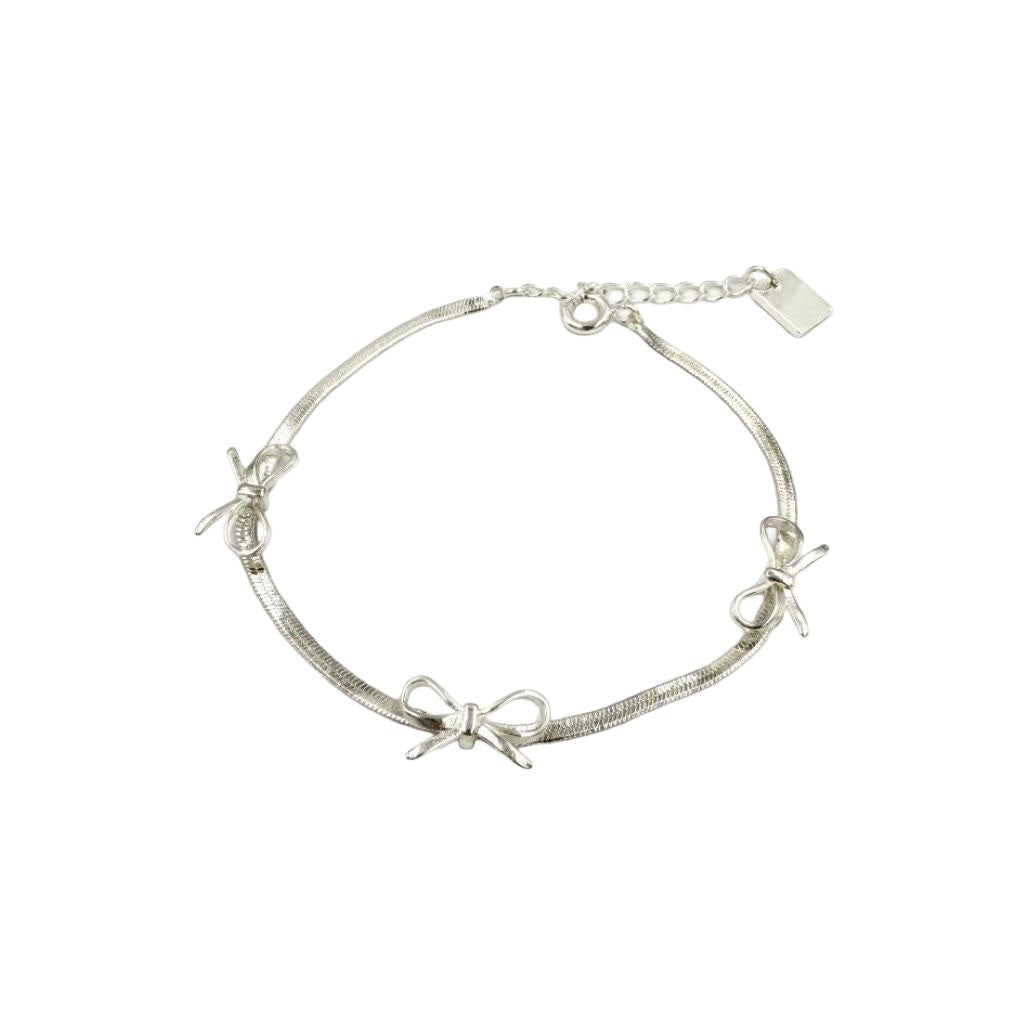 Bow Trio Bracelet In Silver LBN201S