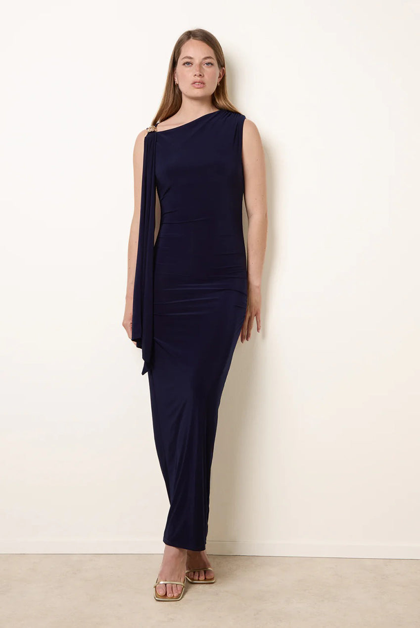 Drape Brooch Detailing Ruched Maxi Dress SS26266B008
