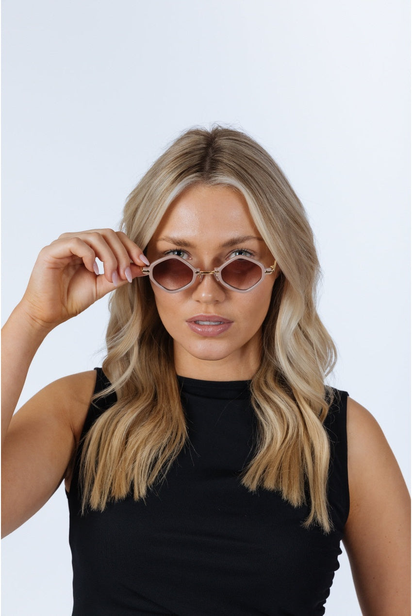 Diamond Shape Sunglasses In Nude SG2501128
