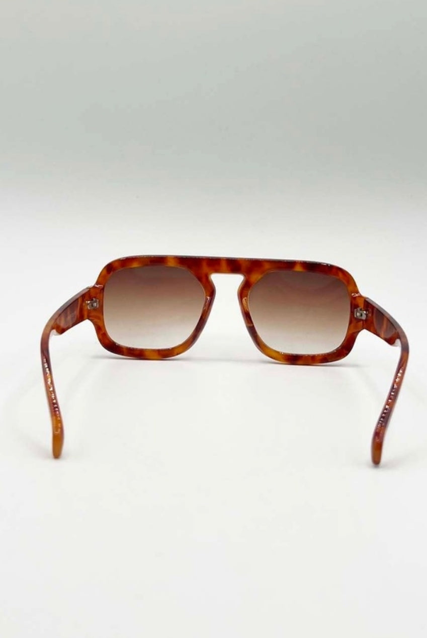 Retro Navigator Sunglasses In Burnt Rust SG2501306