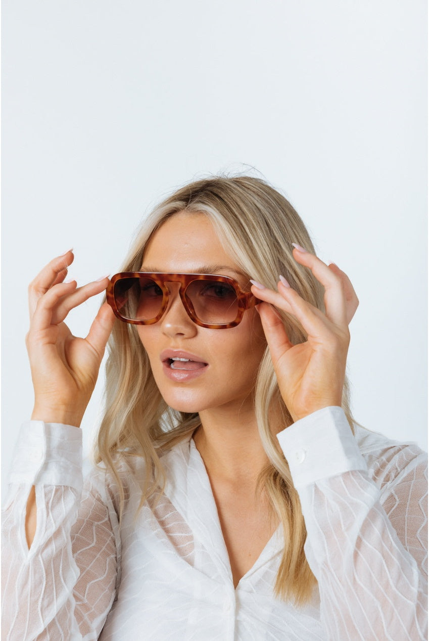 Retro Navigator Sunglasses In Burnt Rust SG2501306