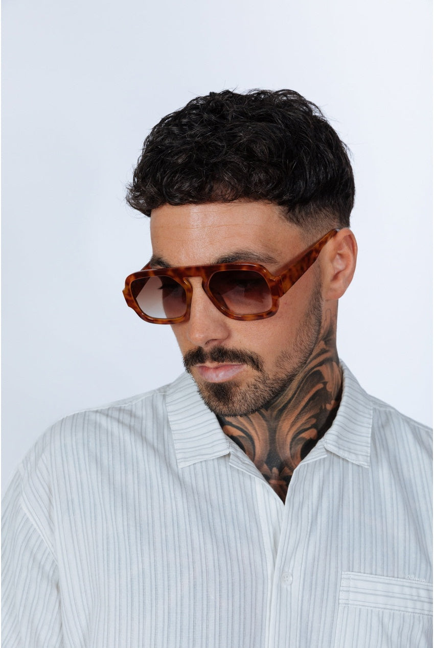 Retro Navigator Sunglasses In Burnt Rust SG2501306