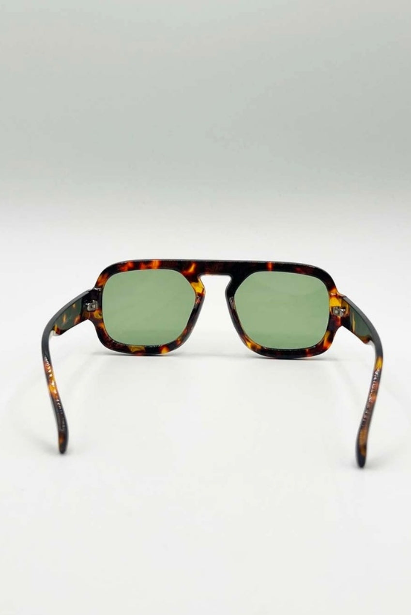Retro Navigator Sunglasses In Green Brown Tortoiseshell SG2501317