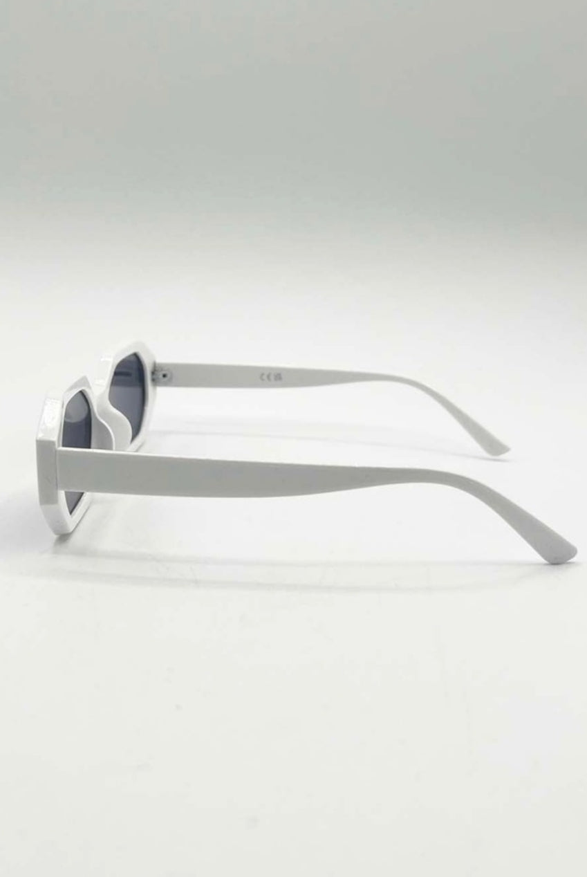 Oval Geomentric Sunglasses In White SG2502007
