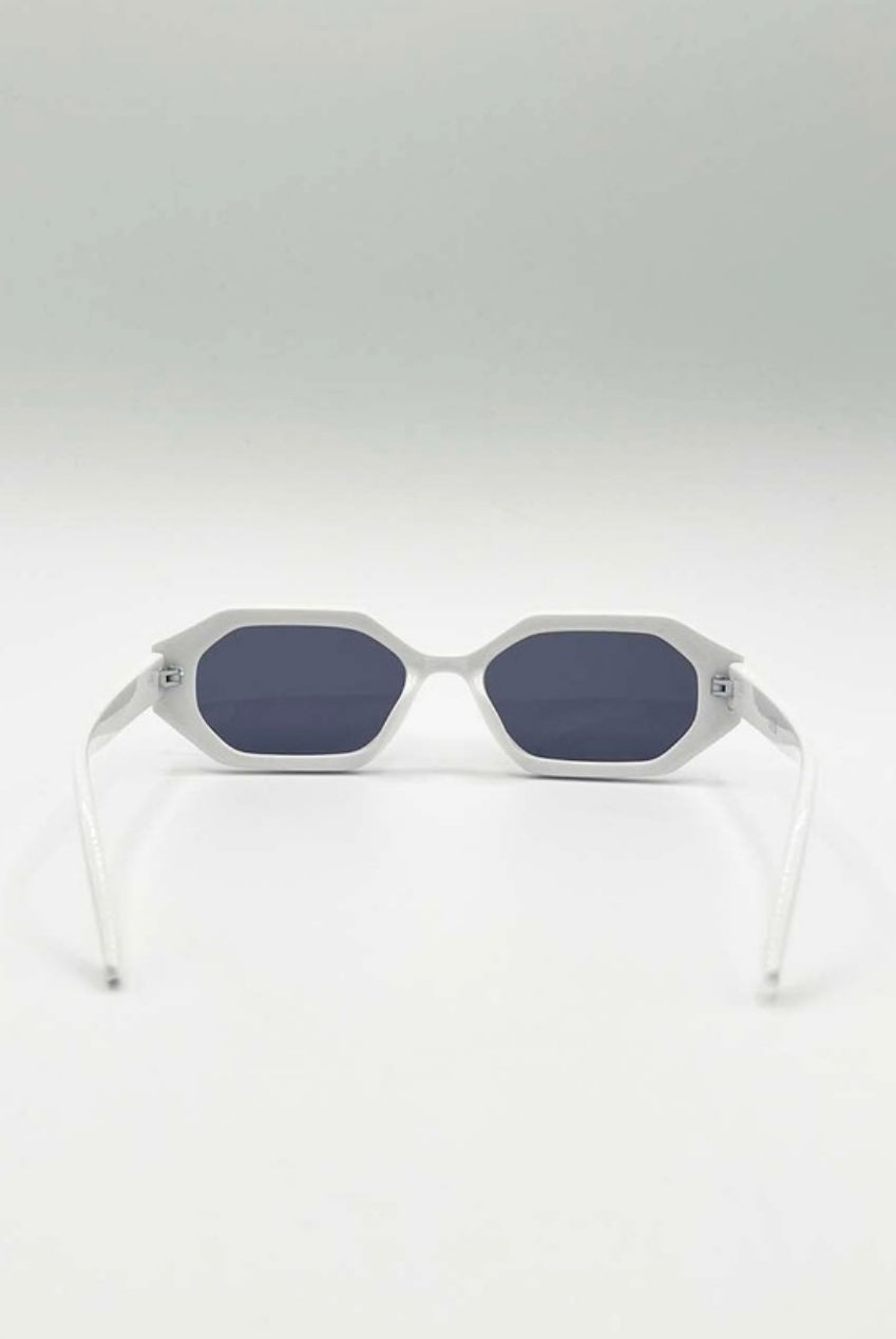 Oval Geomentric Sunglasses In White SG2502007